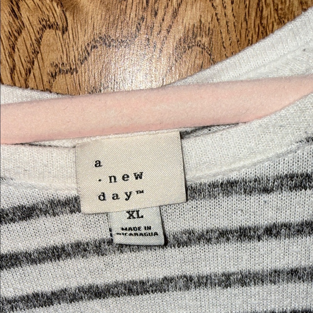 Striped Long-Sleeve Women's Top - White & Charcoal - Picture 3 of 5